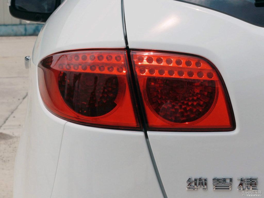 ɰ׼{ǽݴ7 SUV^DƬ