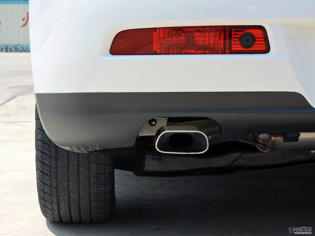 ɰ׼{ǽݴ7 SUV^DƬ