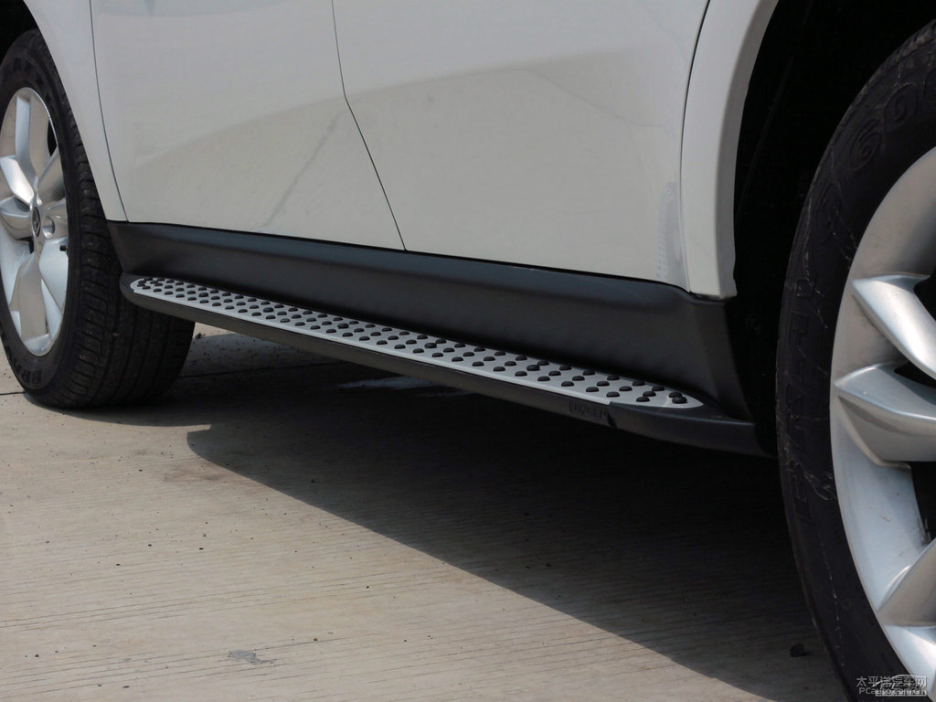 ɰ׼{ǽݴ7 SUV^DƬ