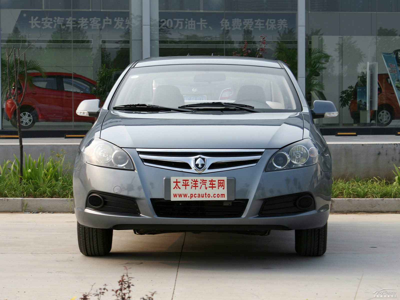 長(zhǎng)安CX30外觀高清大圖