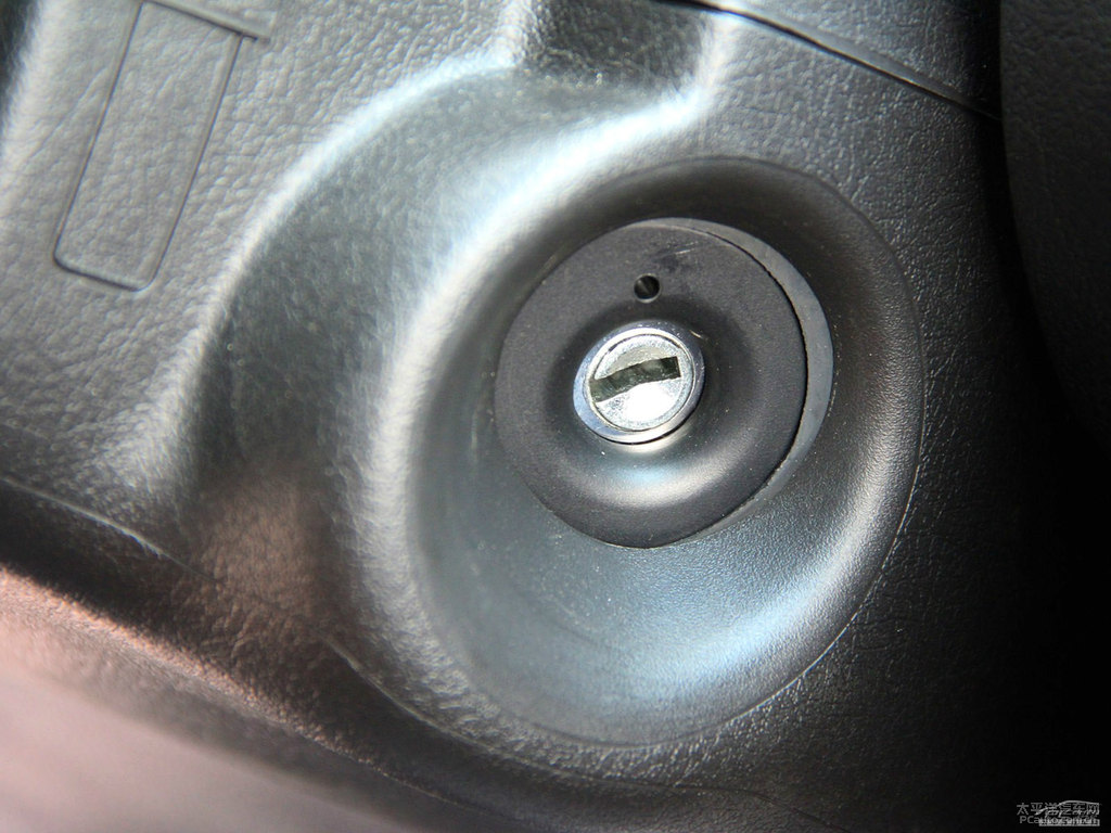 ٺ{(ln)ѩFC2܇(ni)DƬ