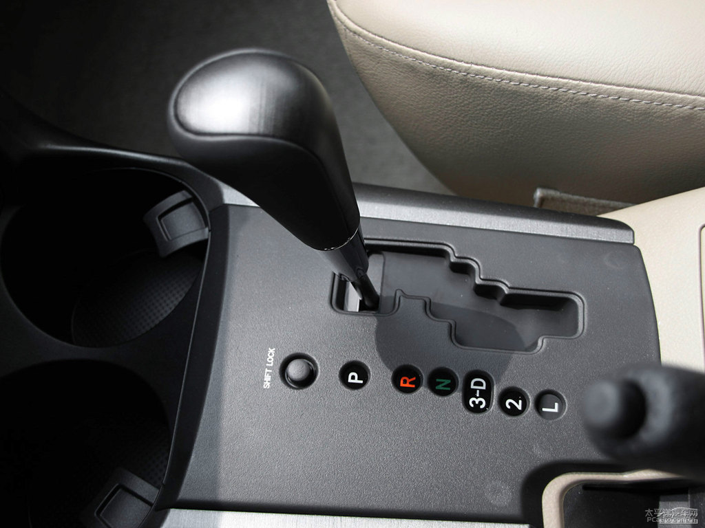 銀色RAV4榮放內(nèi)飾圖片