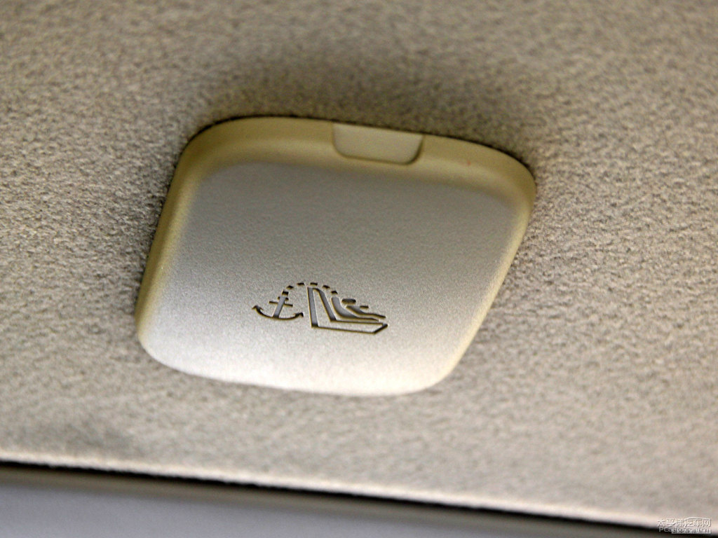 銀色RAV4榮放內(nèi)飾圖片