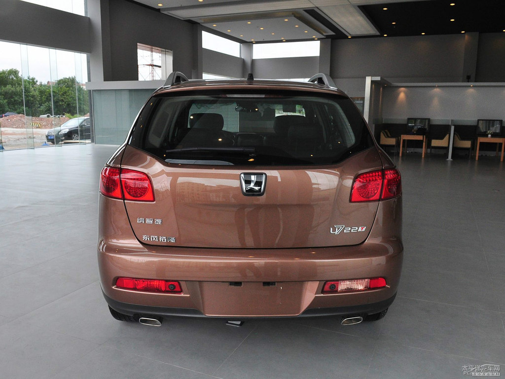 Kȼ{ǽݴ7 SUV^DƬ