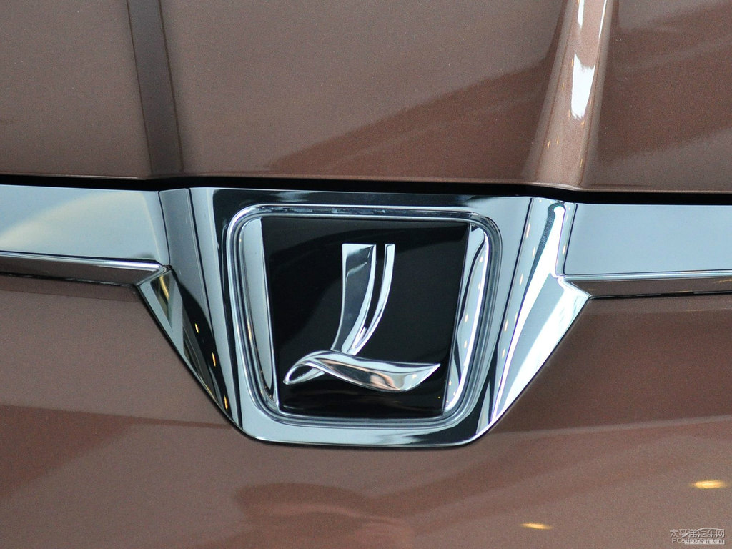 Kȼ{ǽݴ7 SUV^DƬ