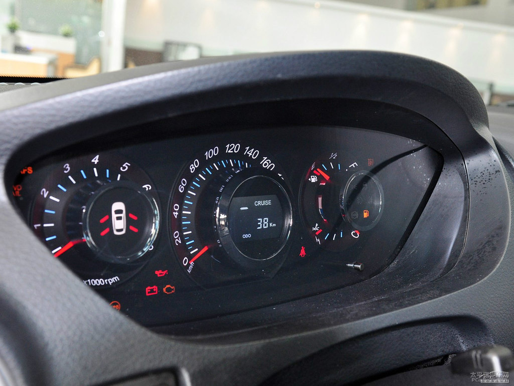 Kȼ{ǽݴ7 SUV(ni)DƬ