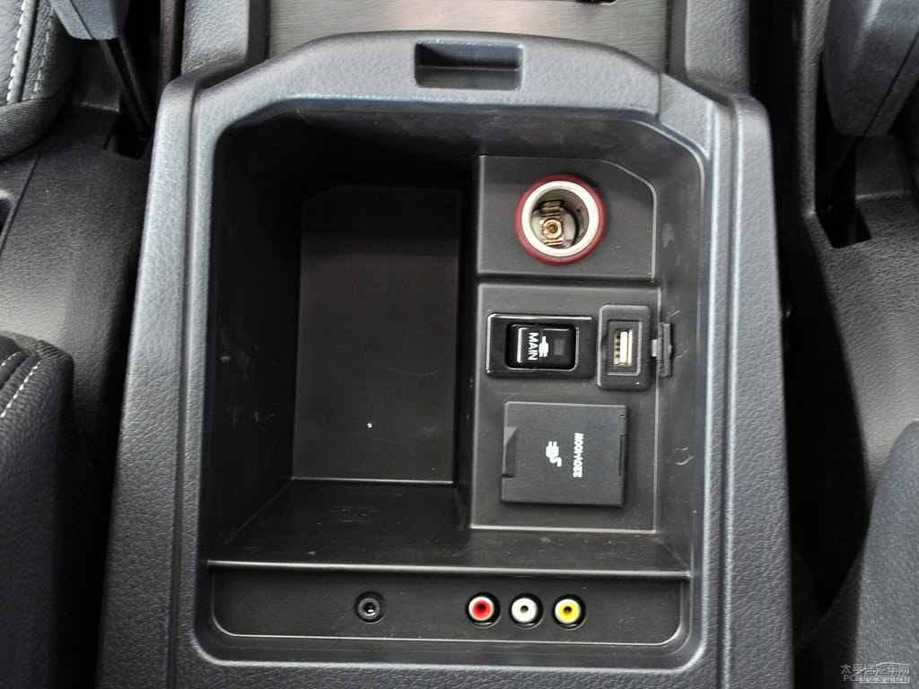 Kȼ{ǽݴ7 SUVDƬ