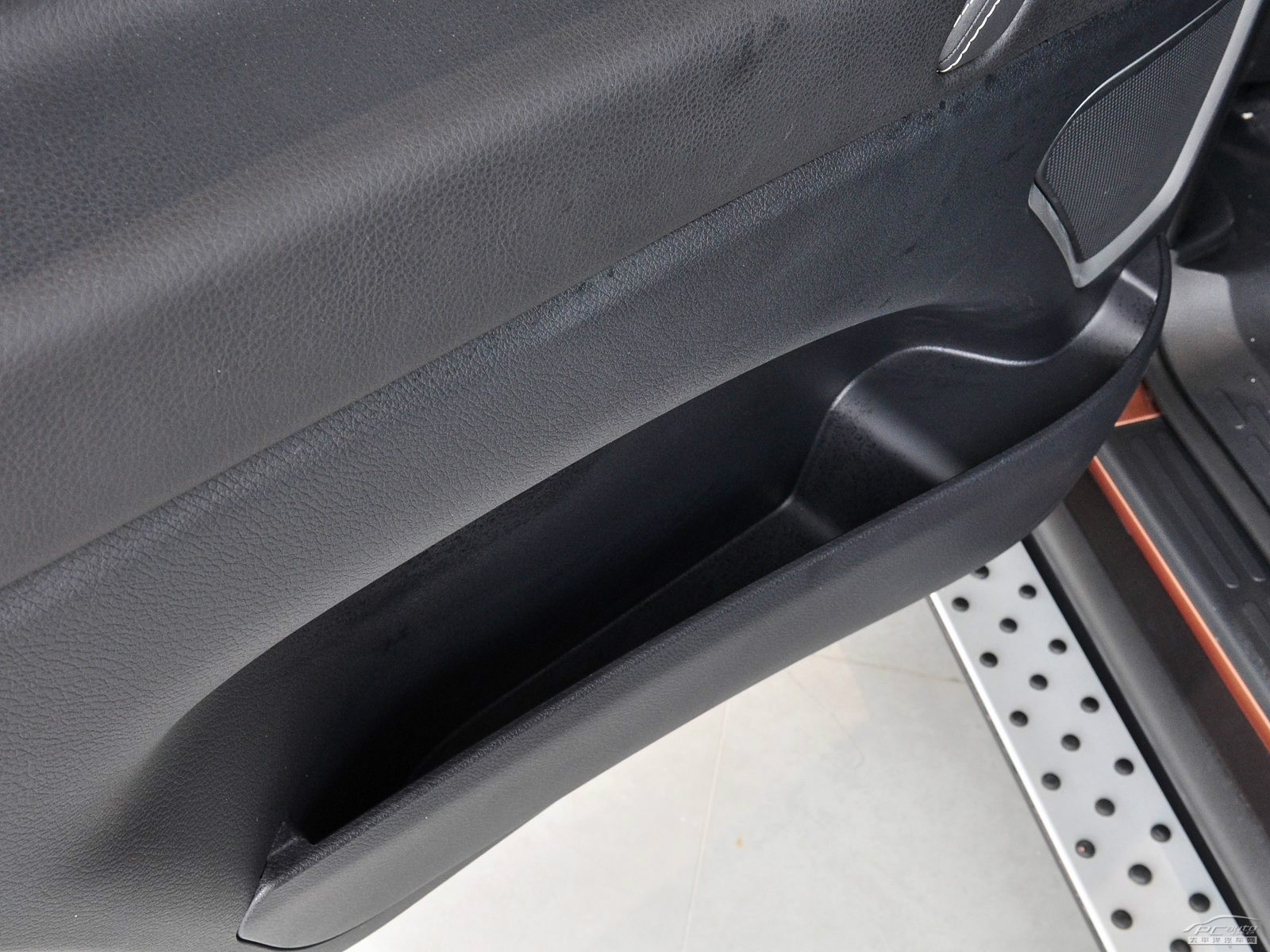 納智捷大7 SUV空間高清大圖