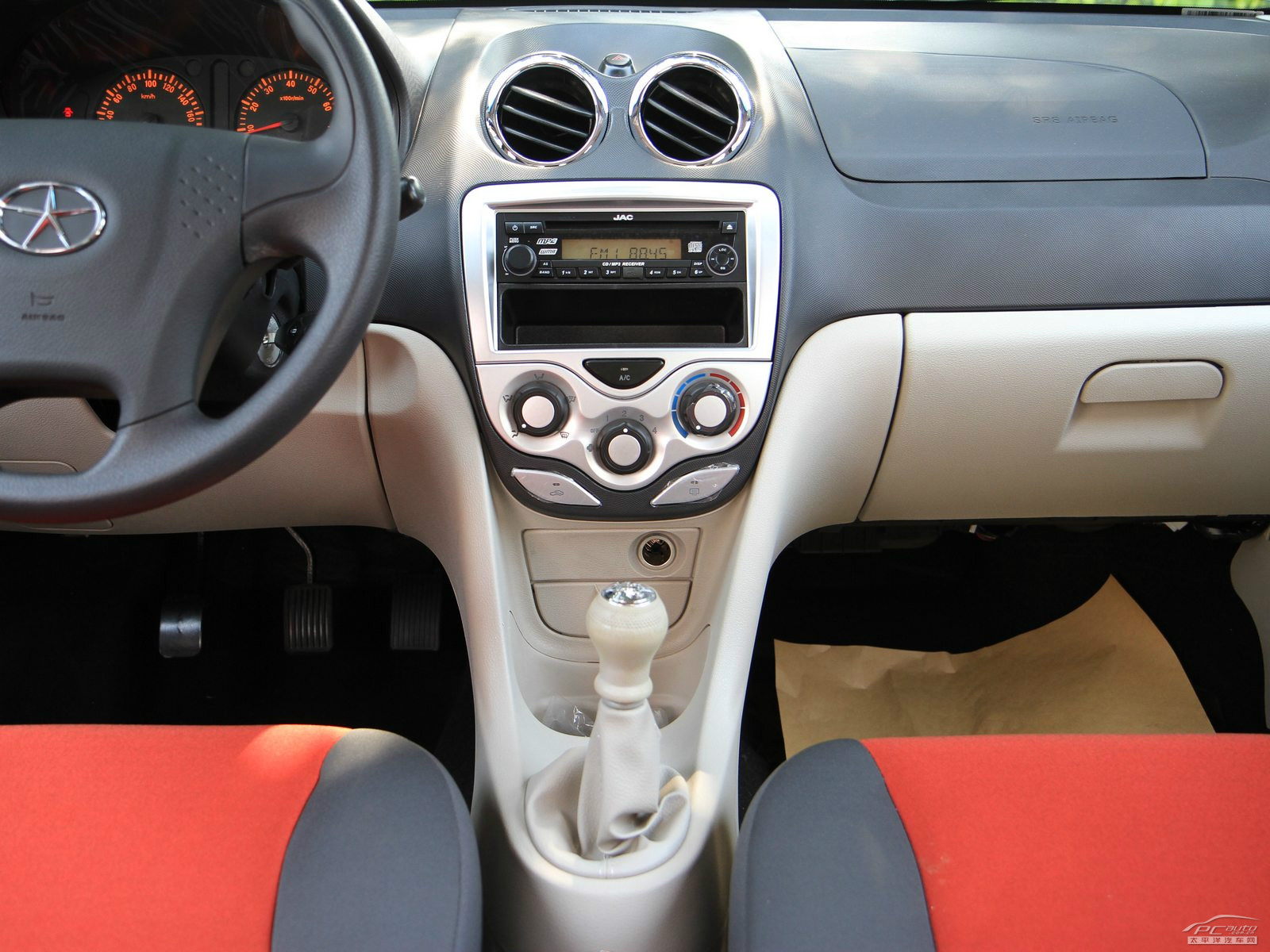 和悅A13 RS內(nèi)飾高清大圖