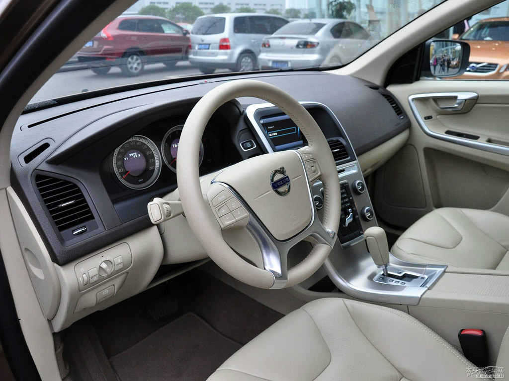 ɫ֠XC60(M(jn))(ni)DƬ