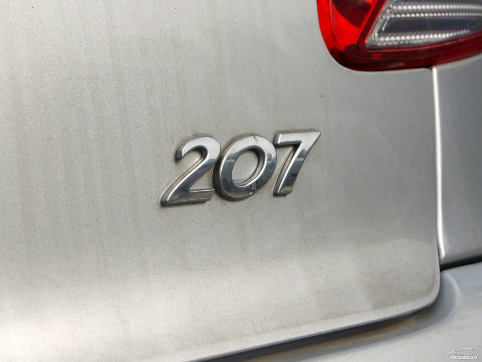 標致207外觀高清大圖