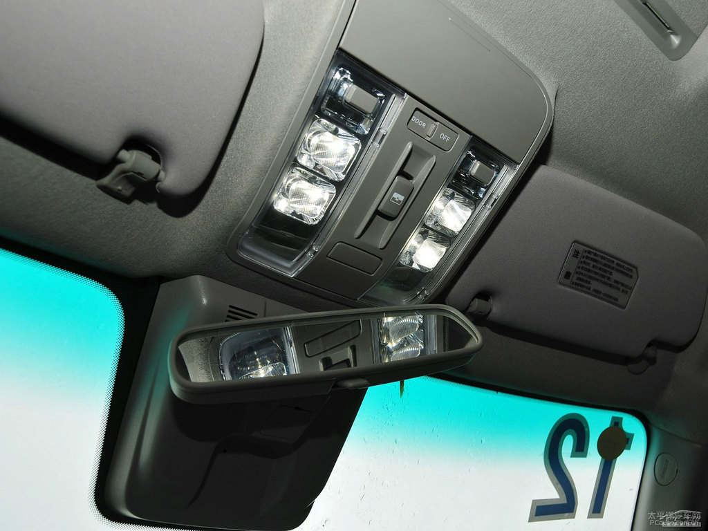Kȼ{ǽݴ7 SUV(ni)DƬ