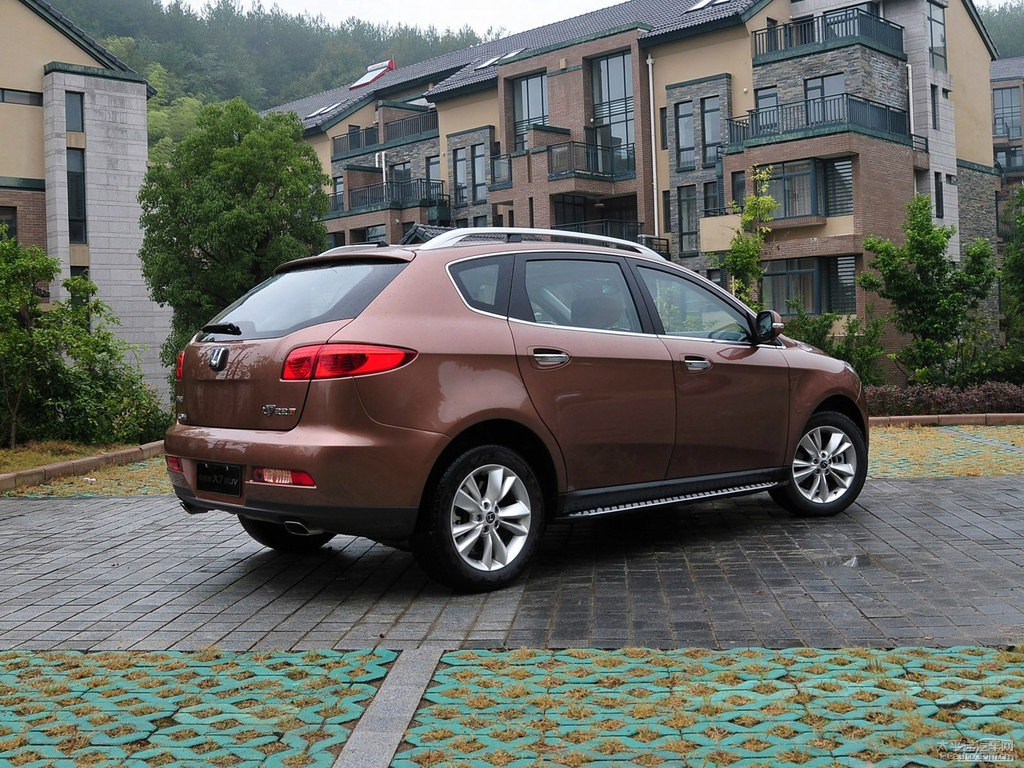Kȼ{ǽݴ7 SUV^DƬ