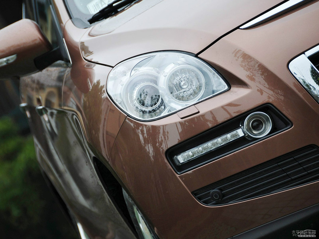 Kȼ{ǽݴ7 SUV^DƬ