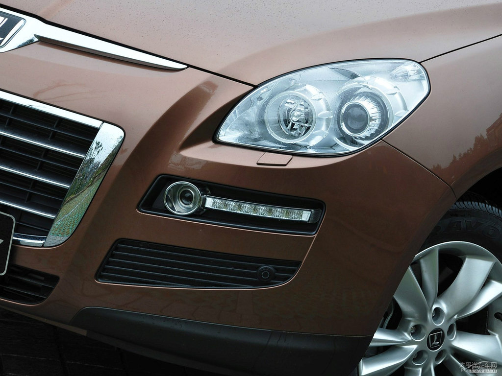 Kȼ{ǽݴ7 SUV^DƬ