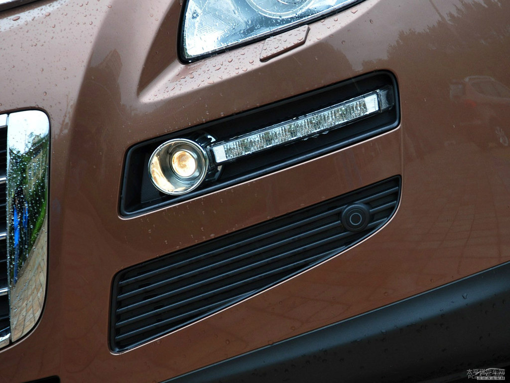 Kȼ{ǽݴ7 SUV^DƬ