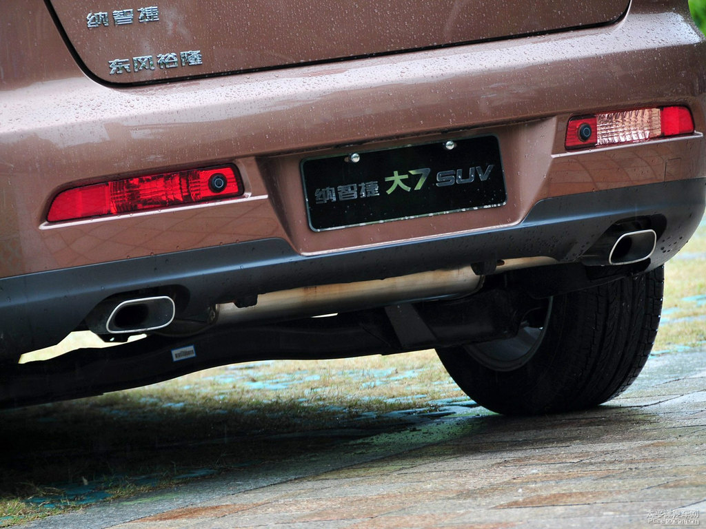 Kȼ{ǽݴ7 SUV^DƬ