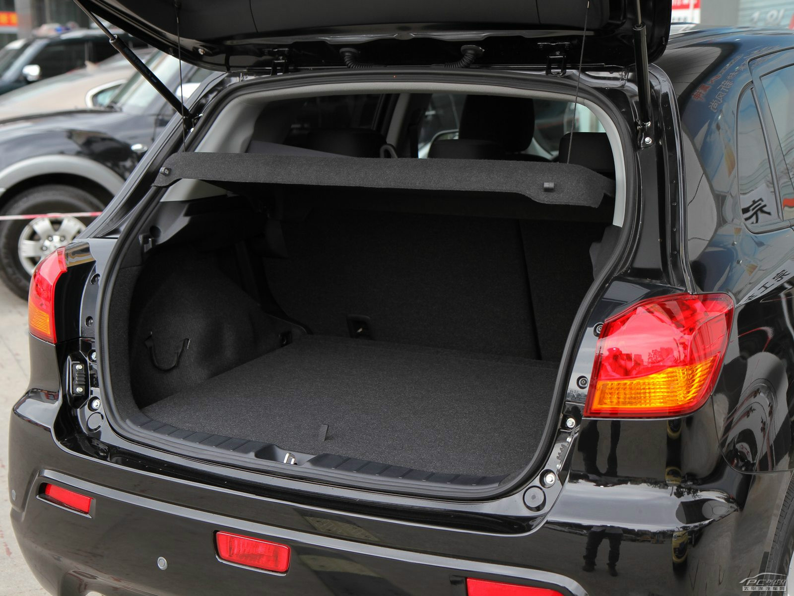 ASX勁炫(海外)空間高清大圖