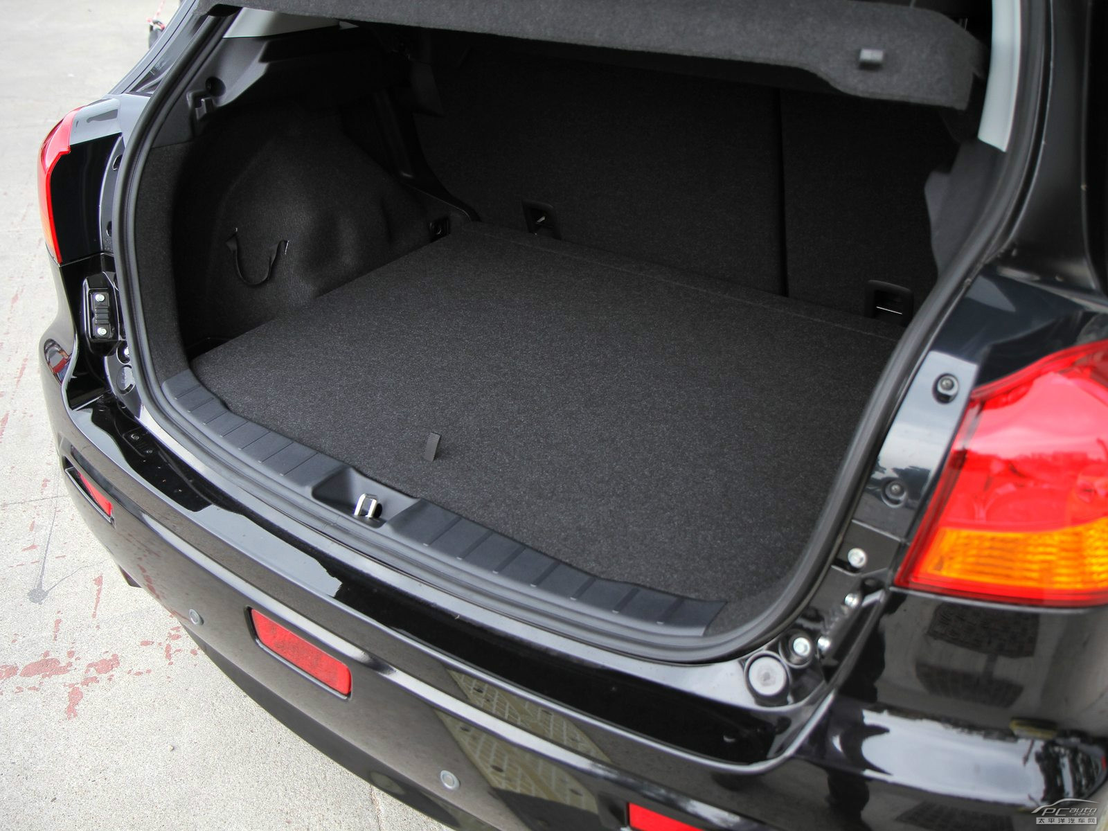 ASX勁炫(海外)空間高清大圖