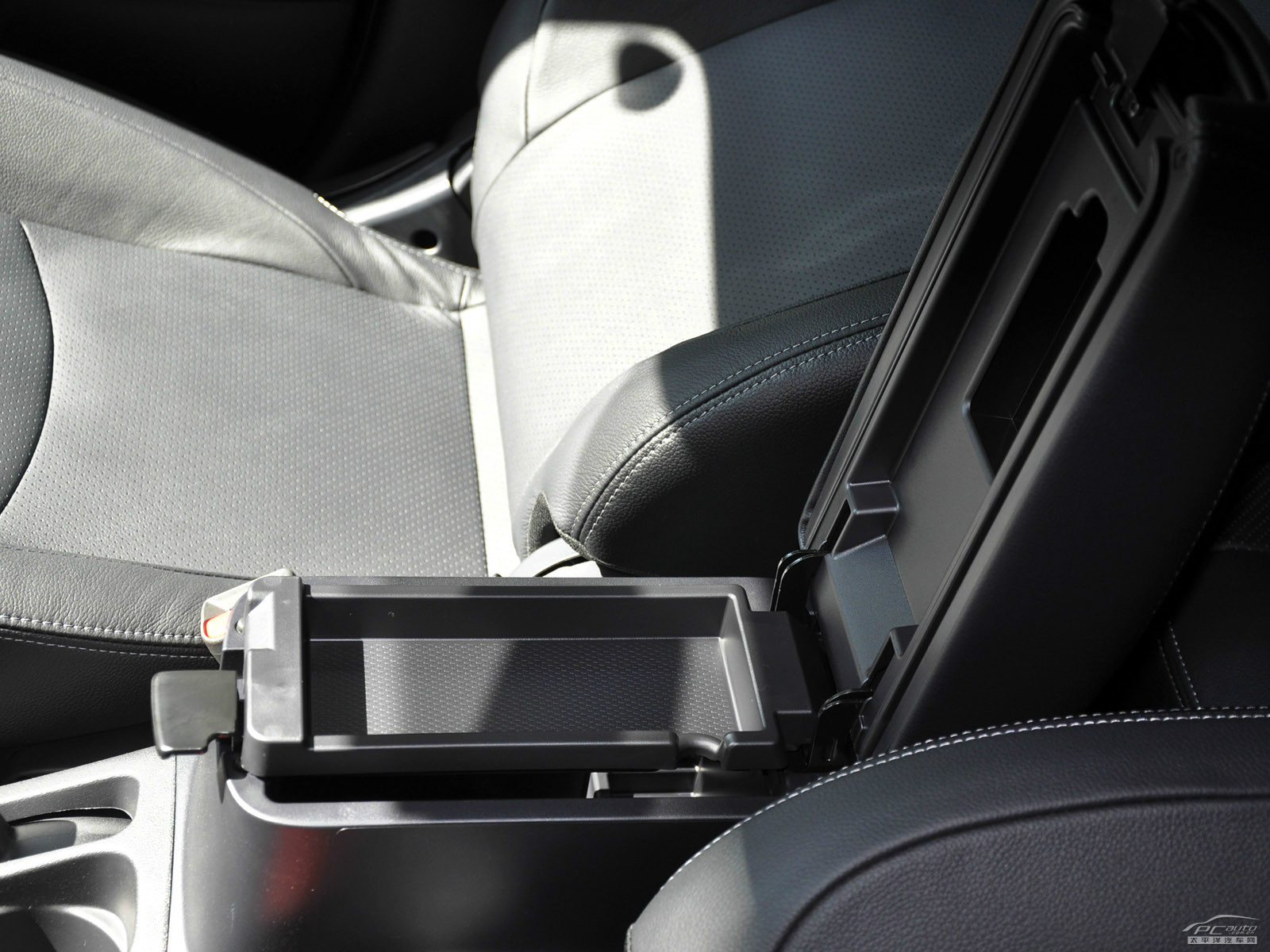 ASX勁炫(海外)空間高清大圖