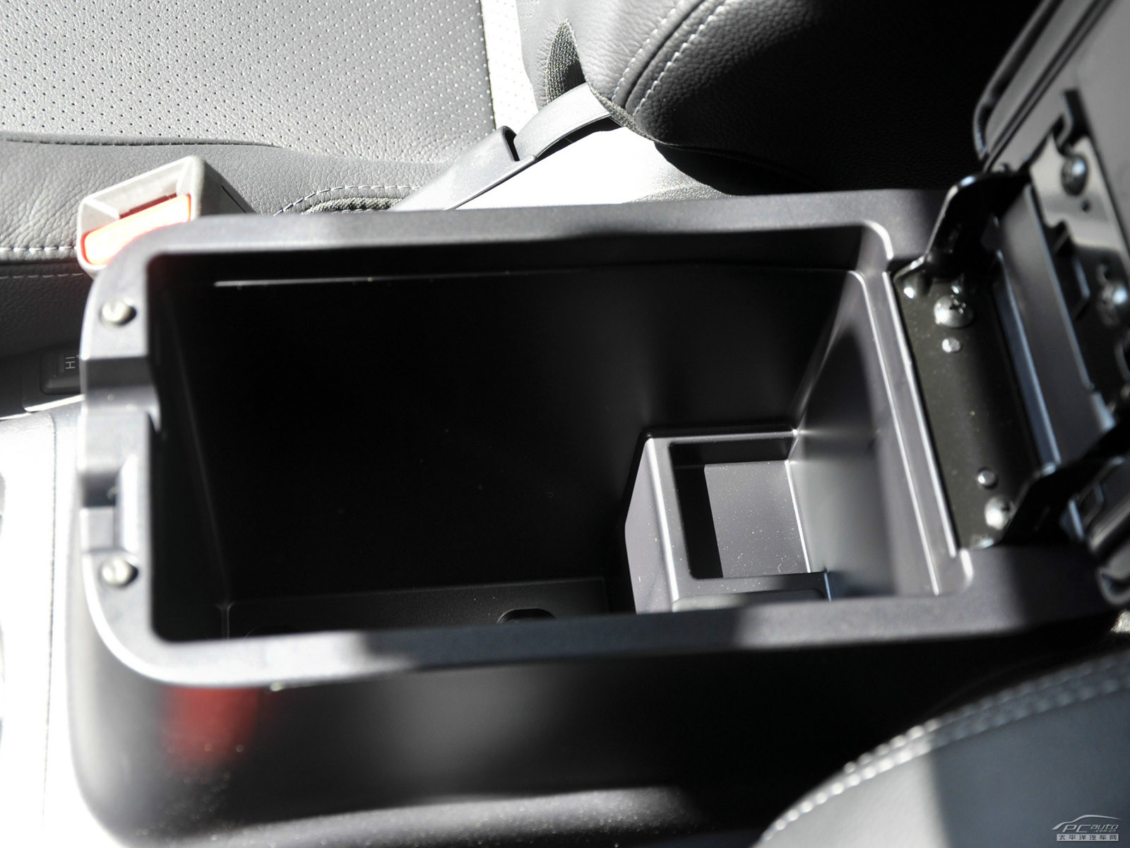 ASX勁炫(海外)空間高清大圖