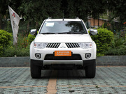 2011款 3.0L 豪華導(dǎo)航版 2011款 3.0L 豪華導(dǎo)航版