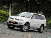 2011款 3.0L 豪華導(dǎo)航版 2011款 3.0L 豪華導(dǎo)航版