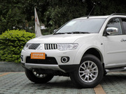 2011款 3.0L 豪華導(dǎo)航版 2011款 3.0L 豪華導(dǎo)航版