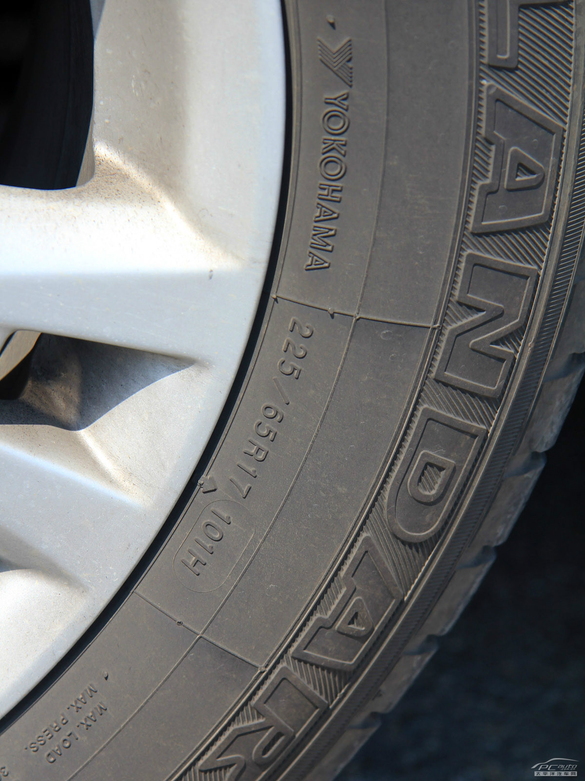 RAV4榮放細(xì)節(jié)高清大圖