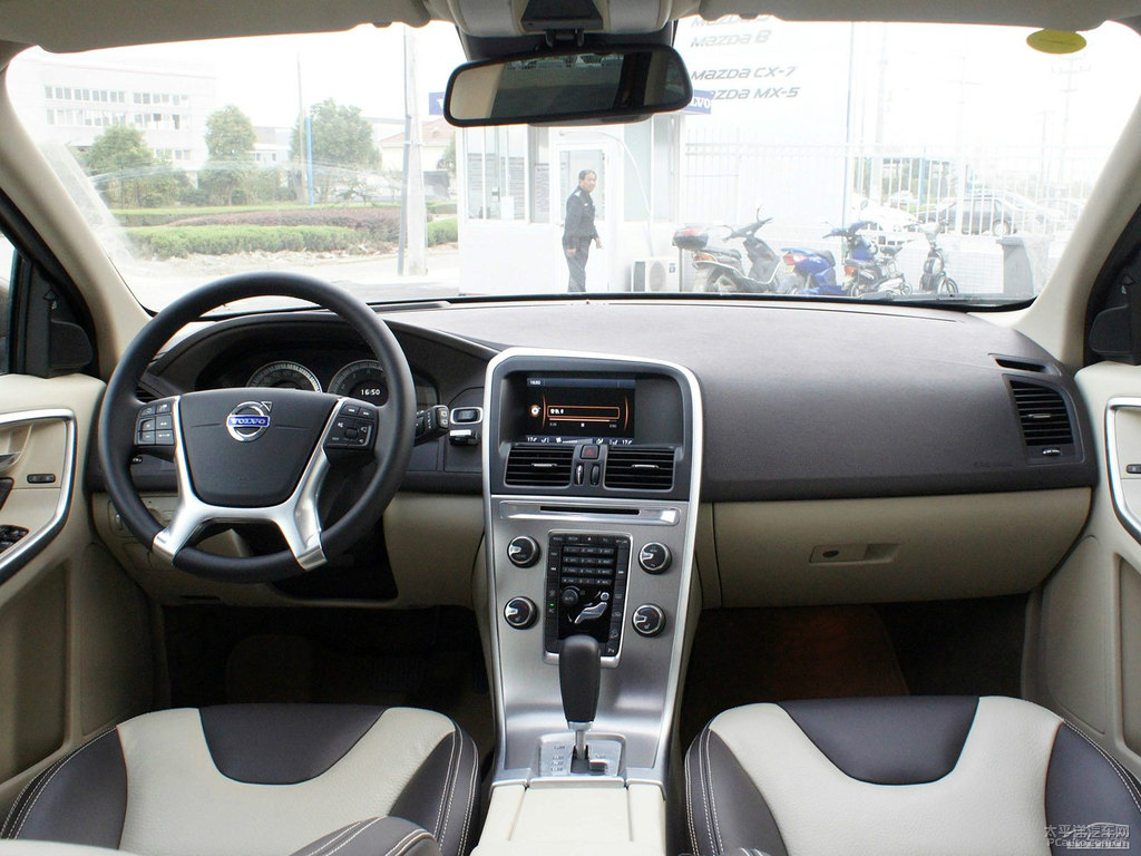 ɫ֠XC60(M(jn))(ni)DƬ