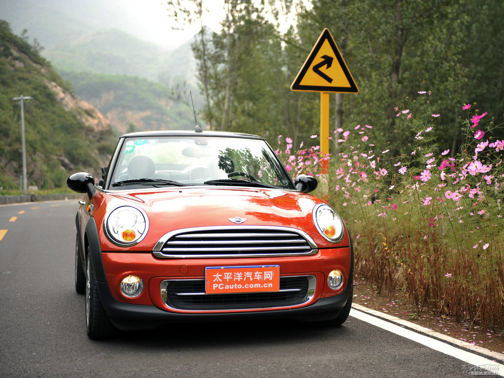 ɫMINI CABRIO܇^^DƬ