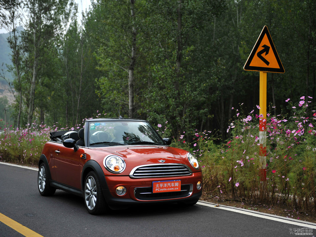 ɫMINI CABRIO܇^^DƬ
