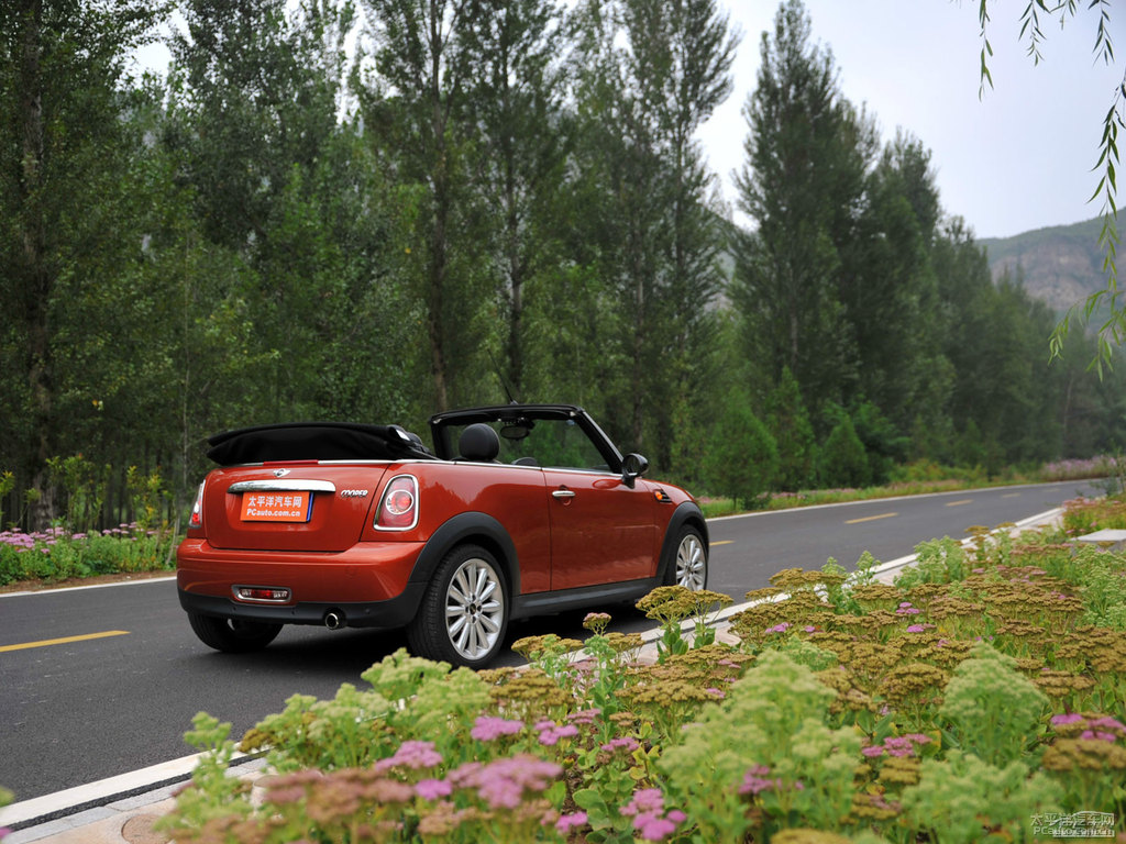 ɫMINI CABRIO܇(ch)^^DƬ