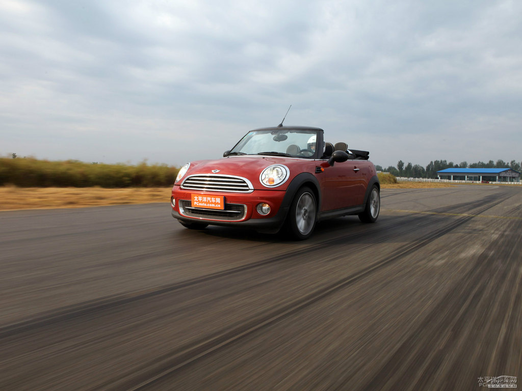 ɫMINI CABRIO܇^^DƬ