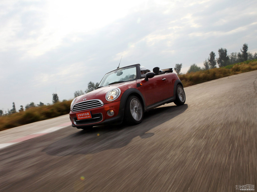 ɫMINI CABRIO܇^^DƬ