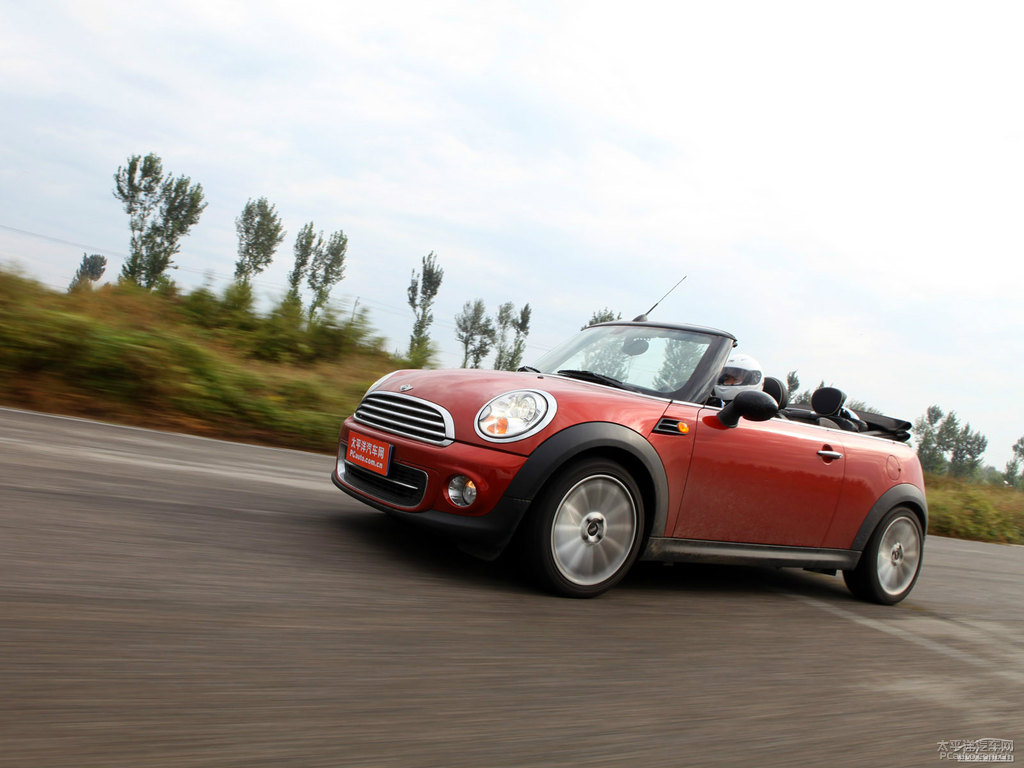 ɫMINI CABRIO܇^^DƬ