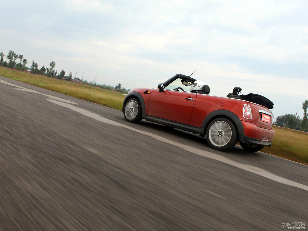 ɫMINI CABRIO܇^^DƬ