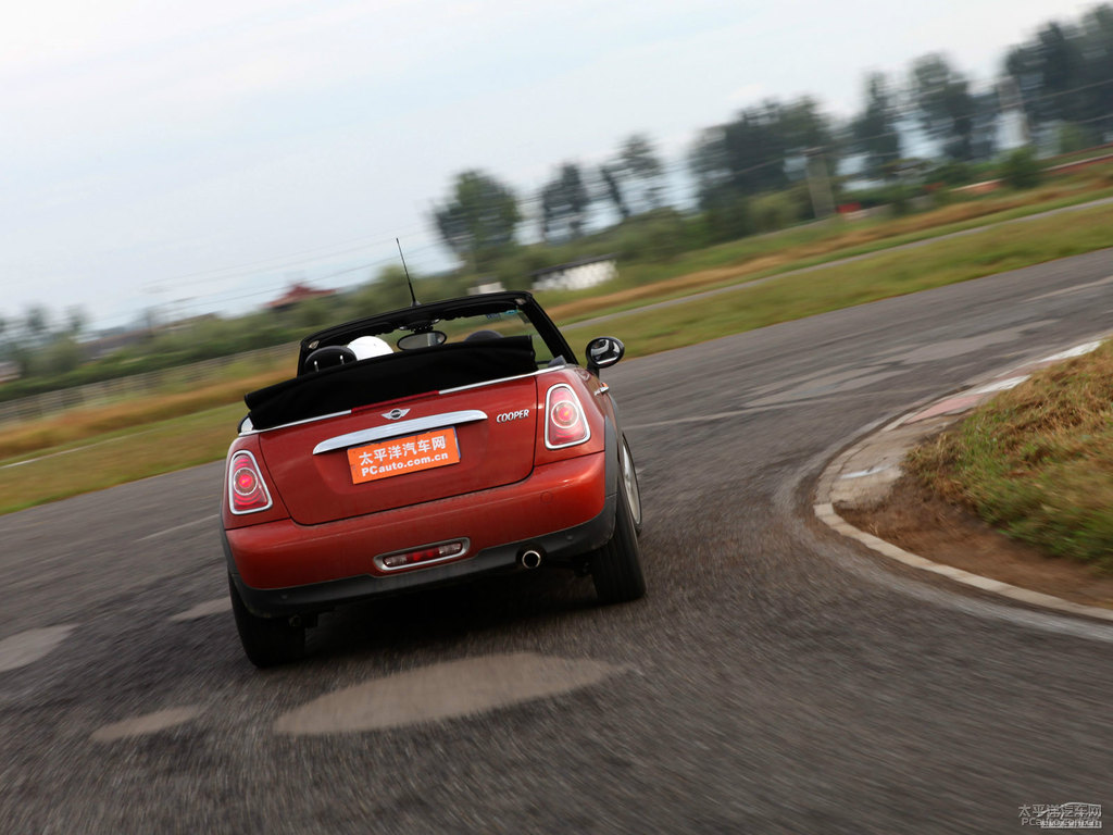 ɫMINI CABRIO܇^^DƬ
