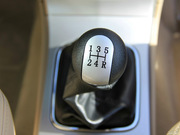 2012款 1.5L MT 豪華型 2012款 1.5L MT 豪華型