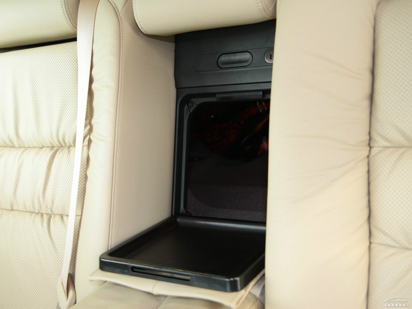 謳歌RL空間高清大圖