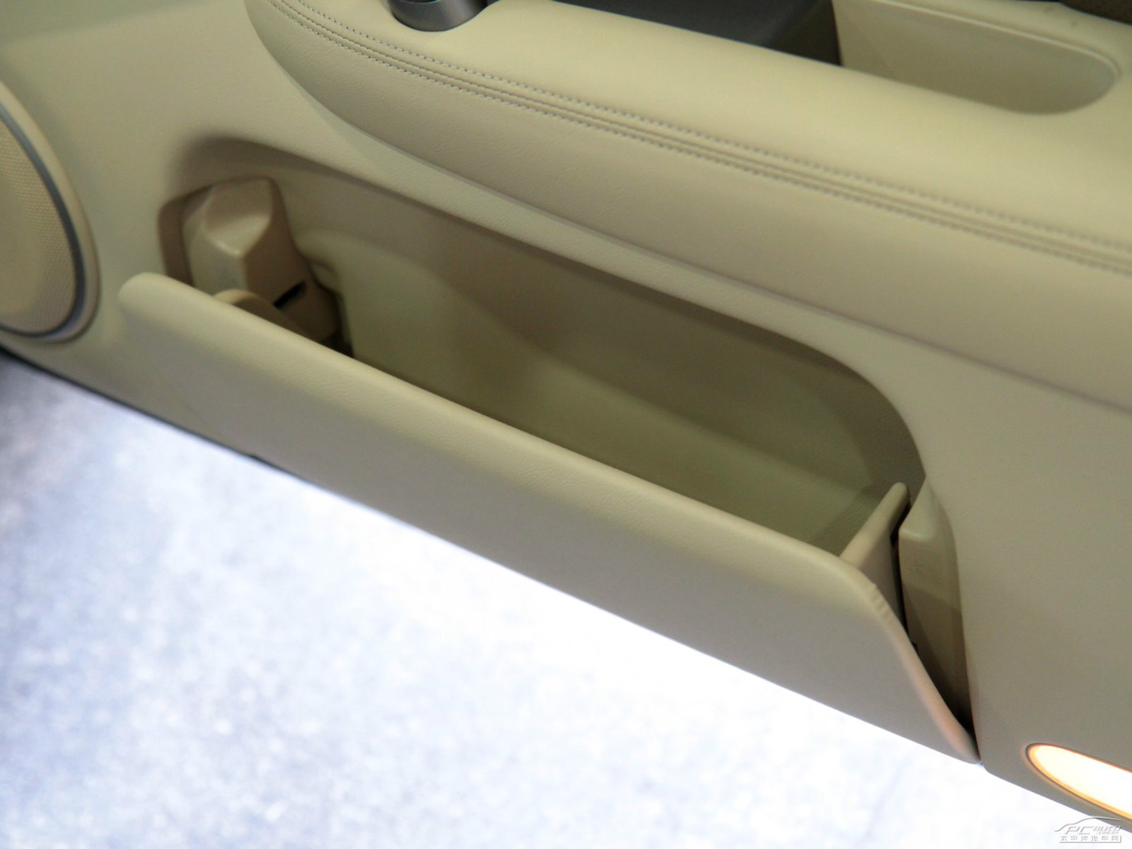 謳歌RL空間高清大圖