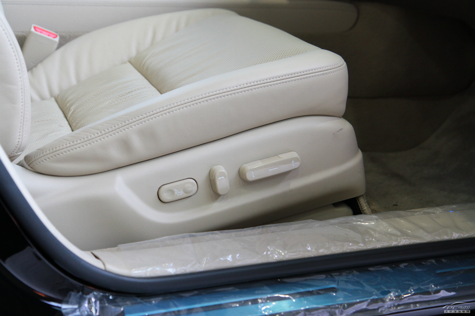 謳歌RL內飾高清大圖