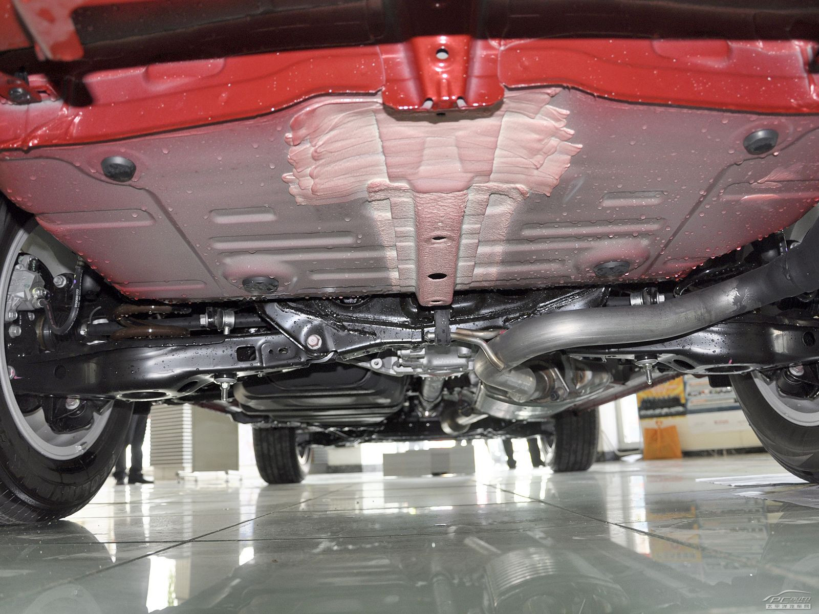 RAV4榮放細節(jié)高清大圖