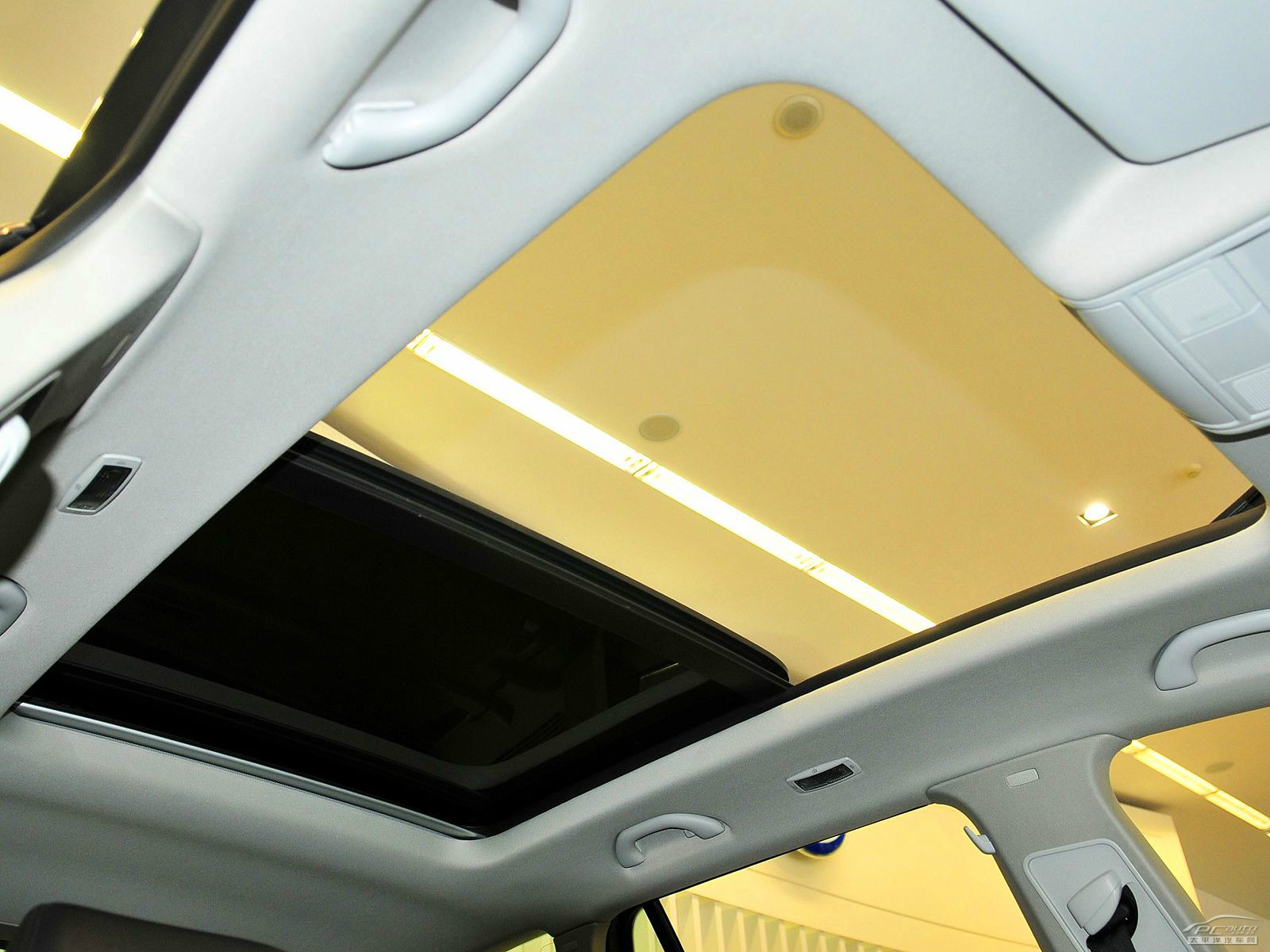 高爾夫(進(jìn)口)內(nèi)飾高清大圖