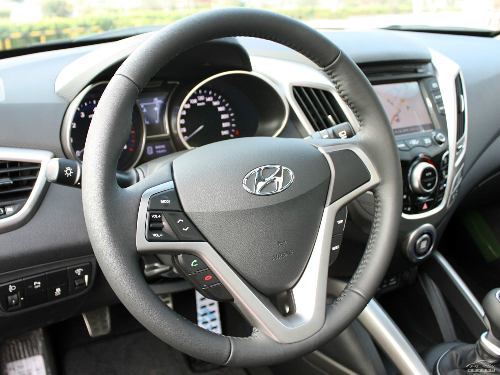 Veloster內(nèi)飾高清大圖