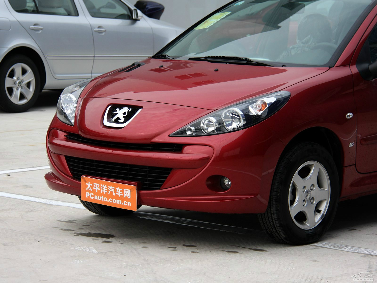 標(biāo)致207外觀高清大圖