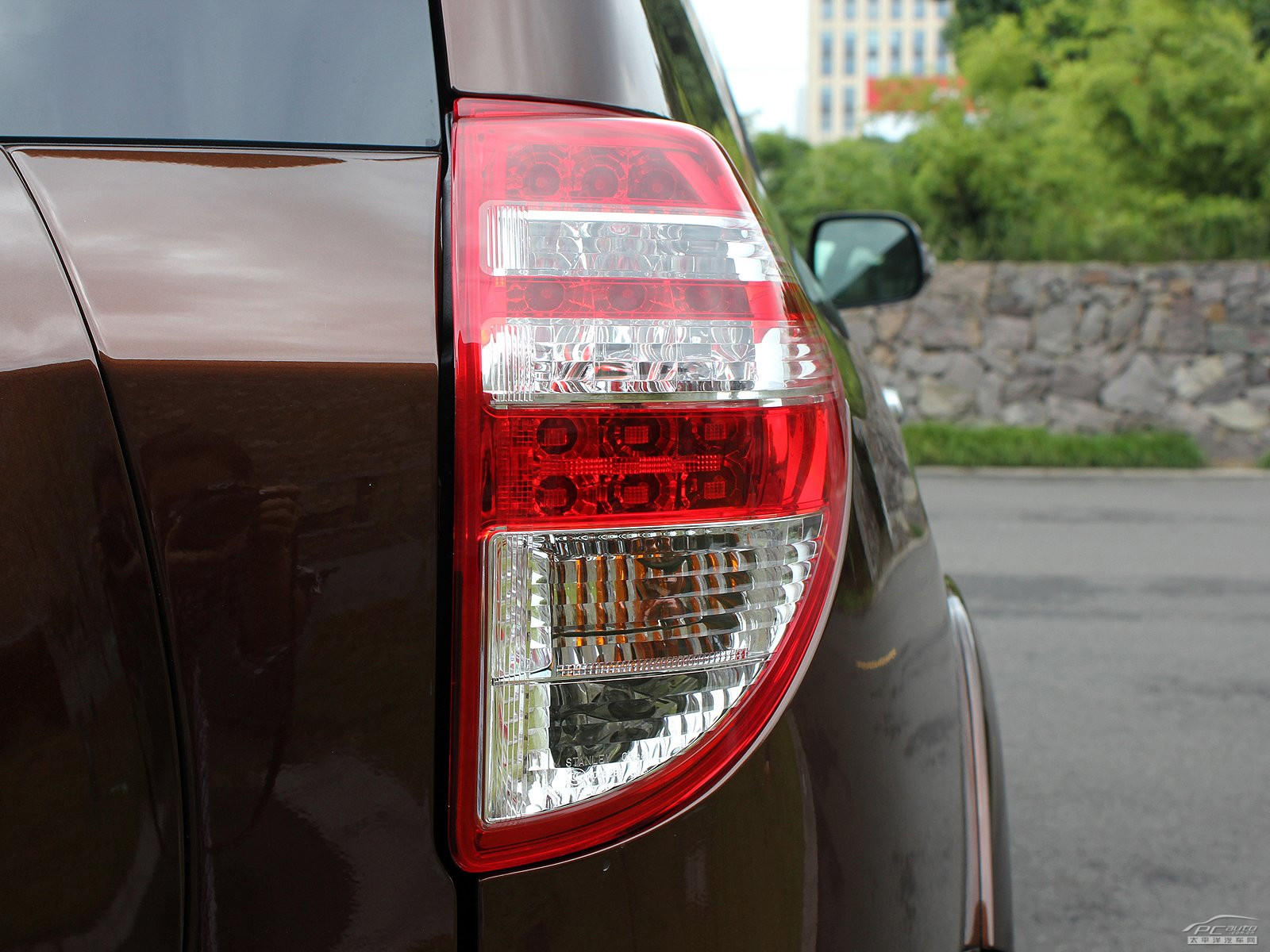 RAV4榮放外觀高清大圖