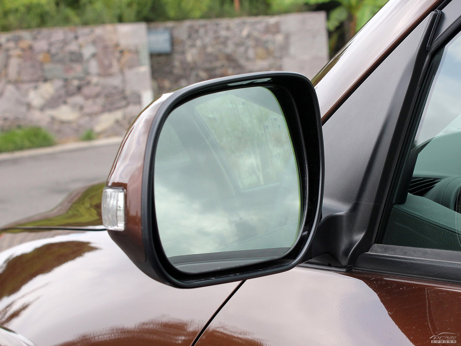 RAV4榮放外觀高清大圖