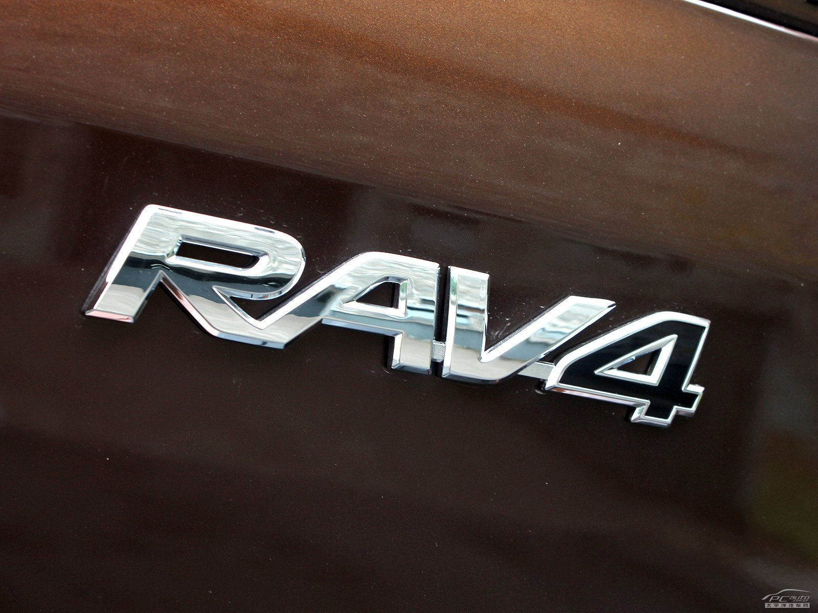 RAV4榮放外觀高清大圖