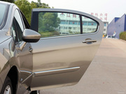 2011款 2.0L 手動豪華版 2011款 2.0L 手動豪華版